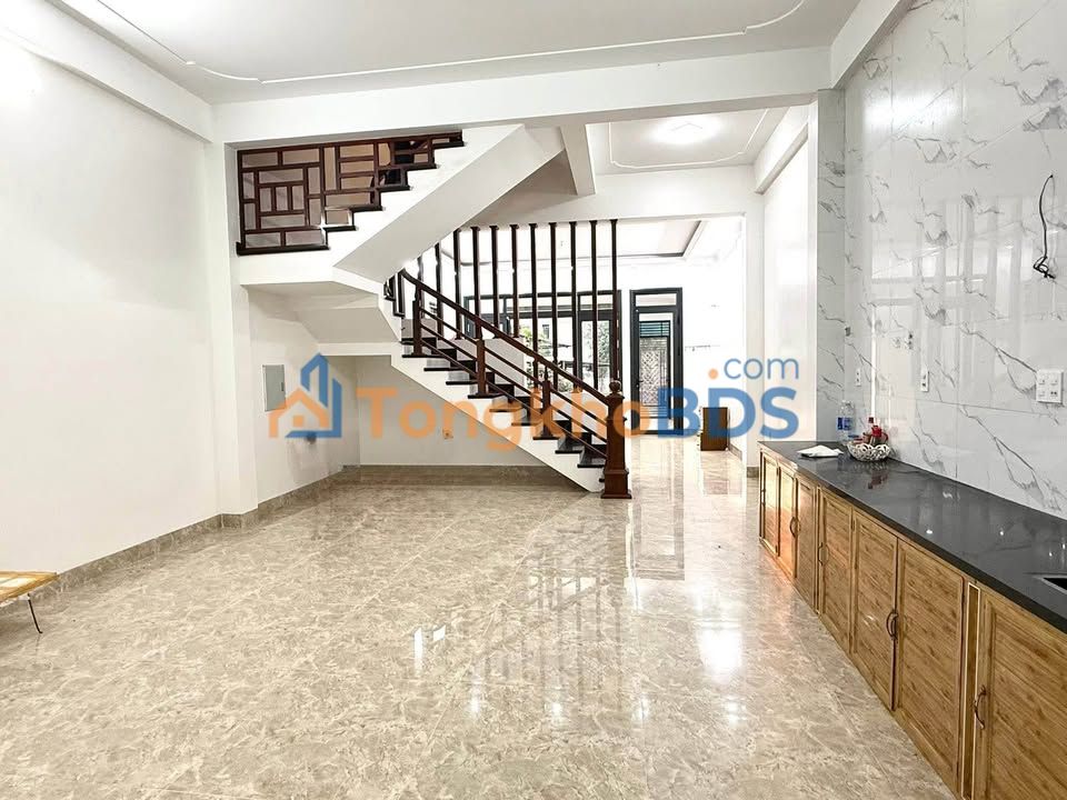 Nhà Phố 175m² Ngang 7.3m Đồng Văn, Hà Giang - Ô tô tránh, Full thổ cư