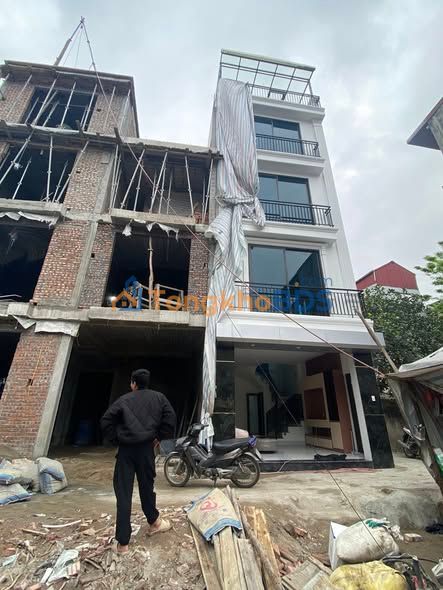 Nhà 5 tầng Cổ Bi Gia Lâm 30m² 5 tỷ - Giá tốt hiếm có
