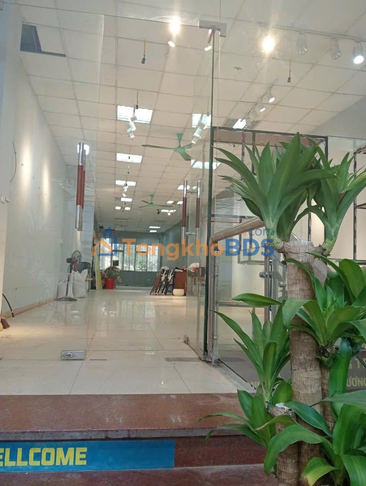 Mặt bằng Hoàng Hoa Thám 130m² 25tr - Mặt tiền kinh doanh
