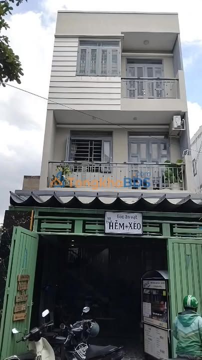 Nha 3 tam Q12 Nguyen Anh Thu 75m2 5.5 ty - Oto vao nha