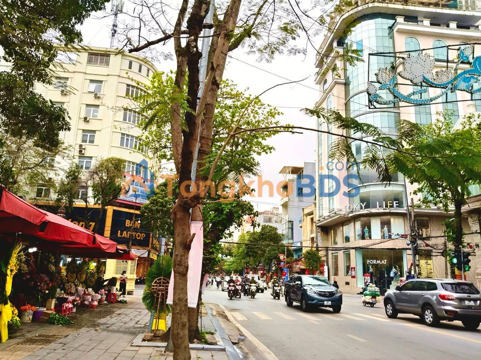 Nhà phố Lê Hồng Phong Nam Định 160m² 2 tỷ - KD mặt tiền