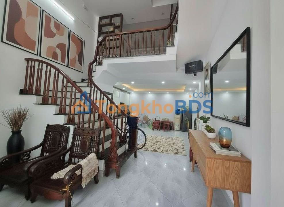 Nhà riêng Vĩnh Quỳnh 50m² 6,8 tỷ - Ô tô đỗ cửa sẵn sàng ở