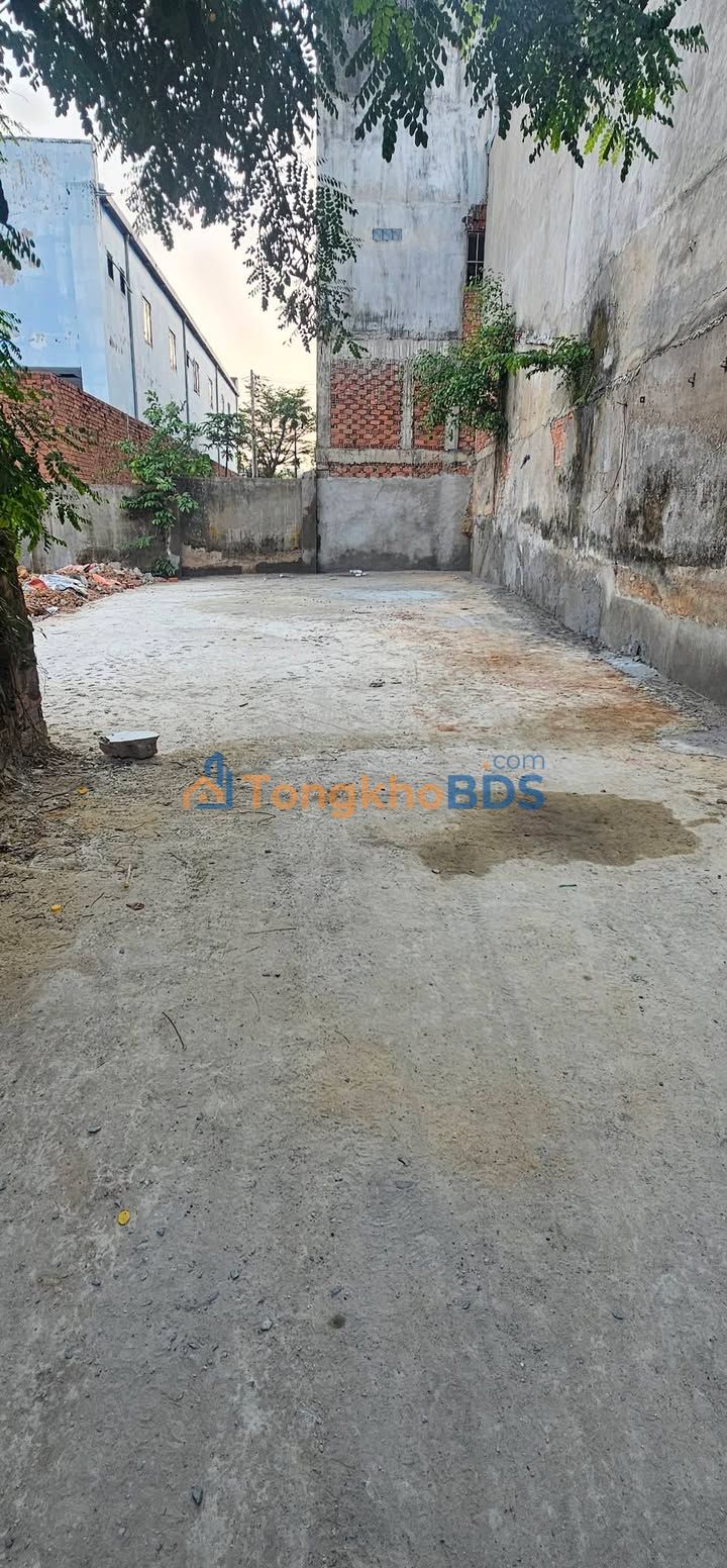 Bán đất Tân Uyên 151m² - Sổ hồng sẵn, giá 2.9 tỷ