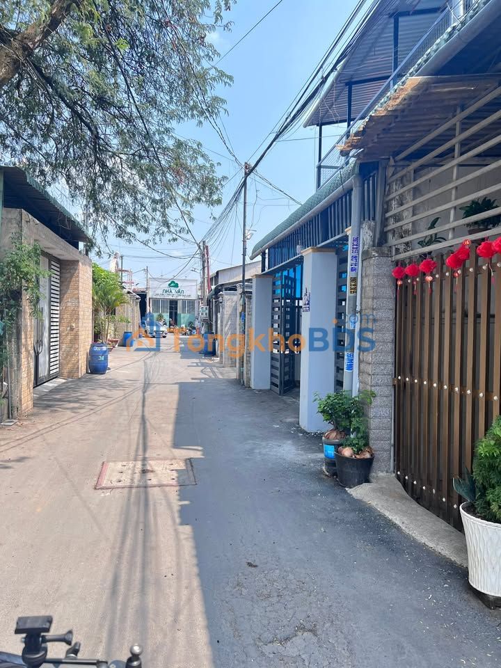 Nhà riêng Dĩ An 60m² giá 3 tỷ - Ô tô vào tận nhà