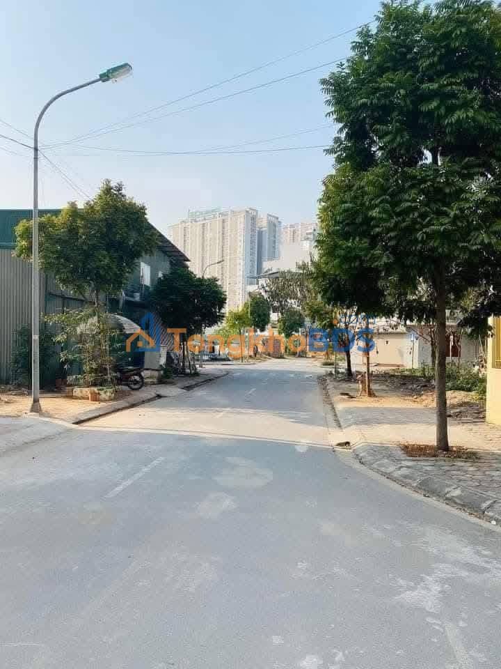 Đất Tứ Hiệp Thanh Trì 40m² 10 tỷ - Sổ đỏ chính chủ