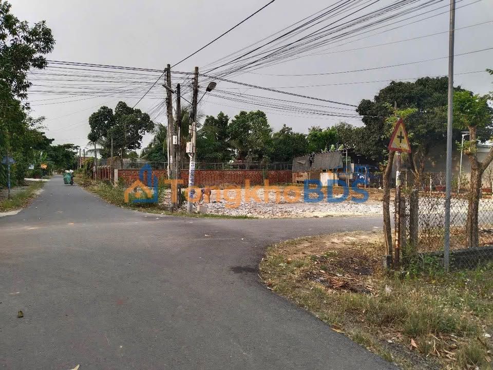 Đất nền Hòa Thành Trung 200m² 41.8 tỷ - Đường ô tô