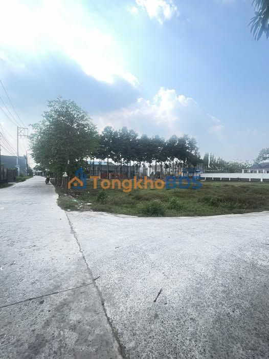 Đất Long An 108m² giá 1.1 tỷ - Sổ đỏ chính chủ xây tự do