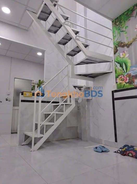 Nhà 24m² Hóc Môn - Gần Chợ, Trường Lý Thường Kiệt - Sẵn Sàng Ở Ngay!