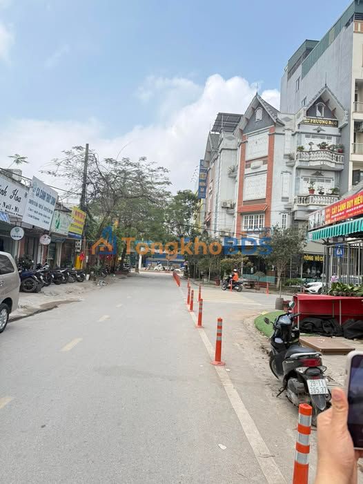 Nhà mặt tiền Vạn Phúc 46m² giá 11 tỷ - Ô tô vào tận nhà