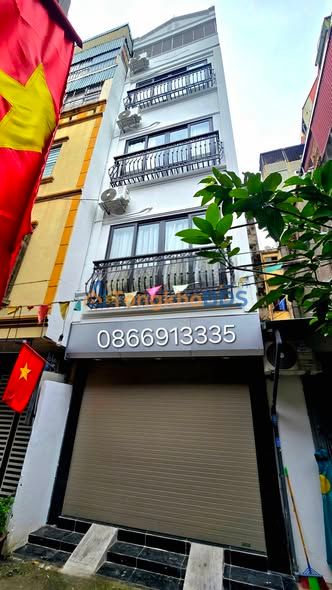 Nha Van Quan Ha Dong 46m² full noi that, O to vao tan nha