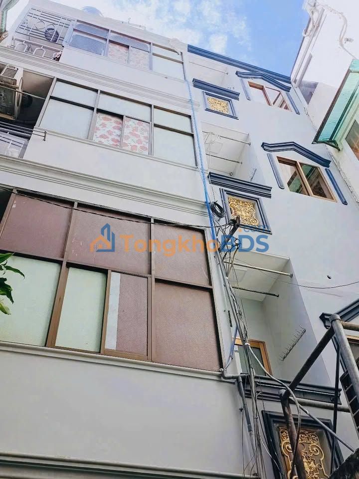 Nhà riêng Quận 1 13m² 2,08 tỷ - Sẵn sàng ở ngay