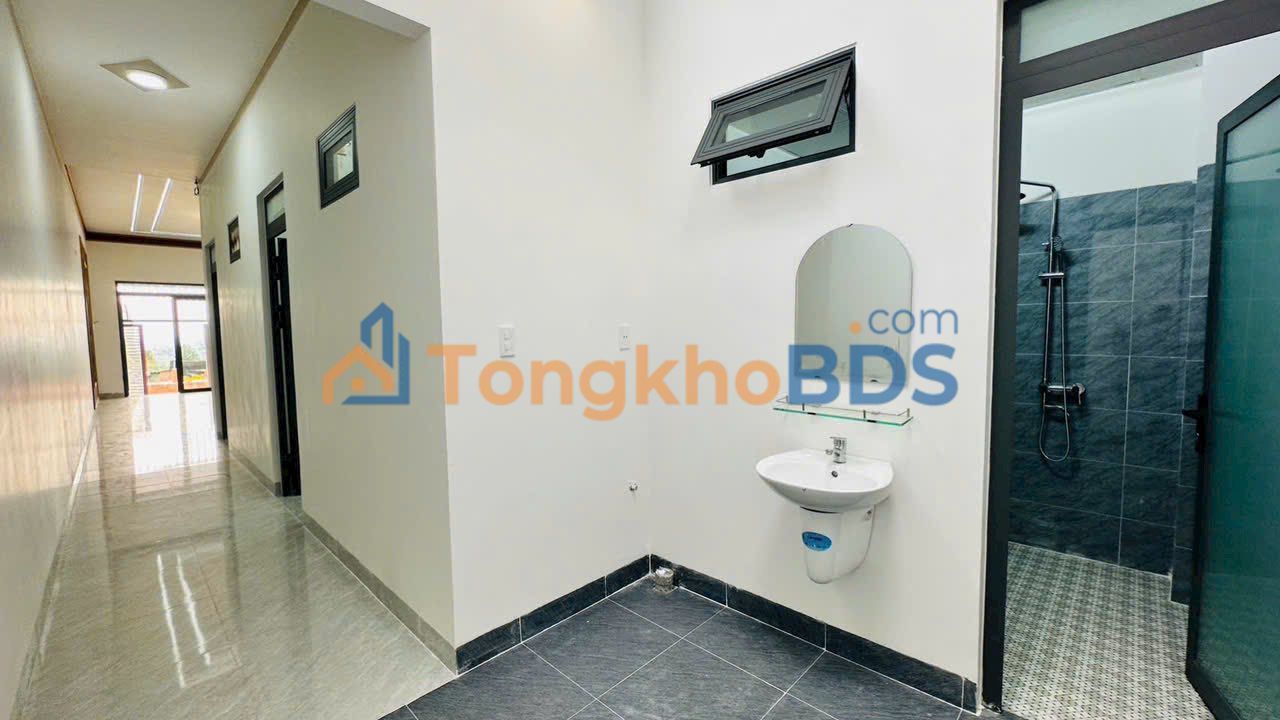 Nhà 108m² hẻm Võ Văn Kiệt, Pleiku - Giá 1.2 tỷ, Sẵn Sàng Về Ở!