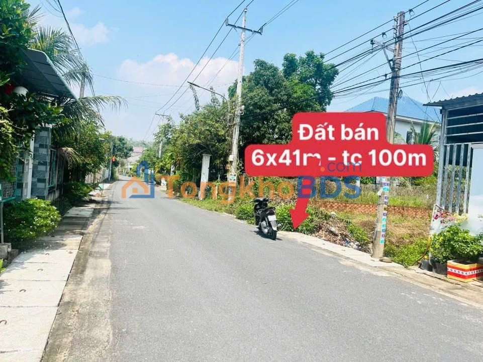 Đất nền Tân Định Bến Cát 240m² 1.8 tỷ - Đường to ô tô