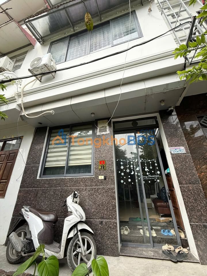 Nhà 4.5 tầng Đường Tu Hoàng, Bắc Từ Liêm - Cắt lỗ sâu chỉ 5.x tỷ