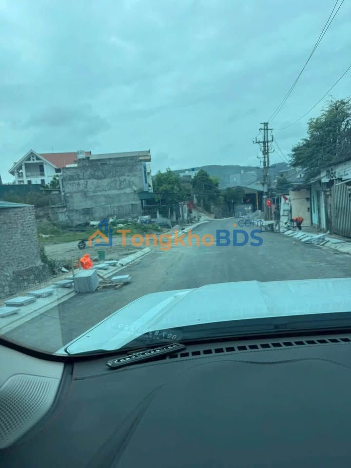 Bán đất Mặt tiền QL18A cũ Quảng Yên 70m² - Hướng biển, giá tốt