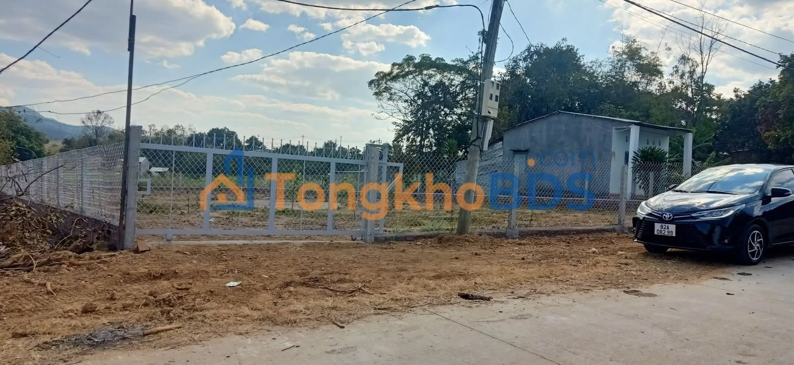 Land Đường TL 671 Kon Tum 450m² thỏa thuận - Đường to ô tô