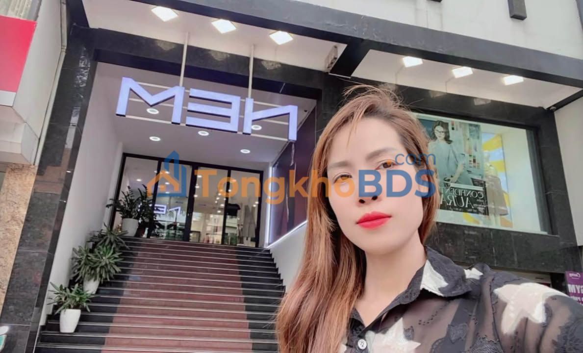 Văn phòng Nguyễn Văn Cừ Long Biên 180m² 20tr - Sẵn sàng làm việc