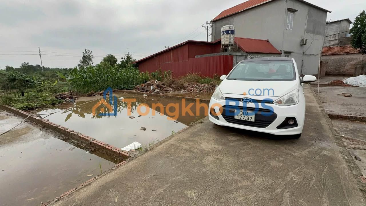 Đất Thị trấn Phúc Thọ 55m2 giá 2 tỷ - Sổ đỏ chính chủ