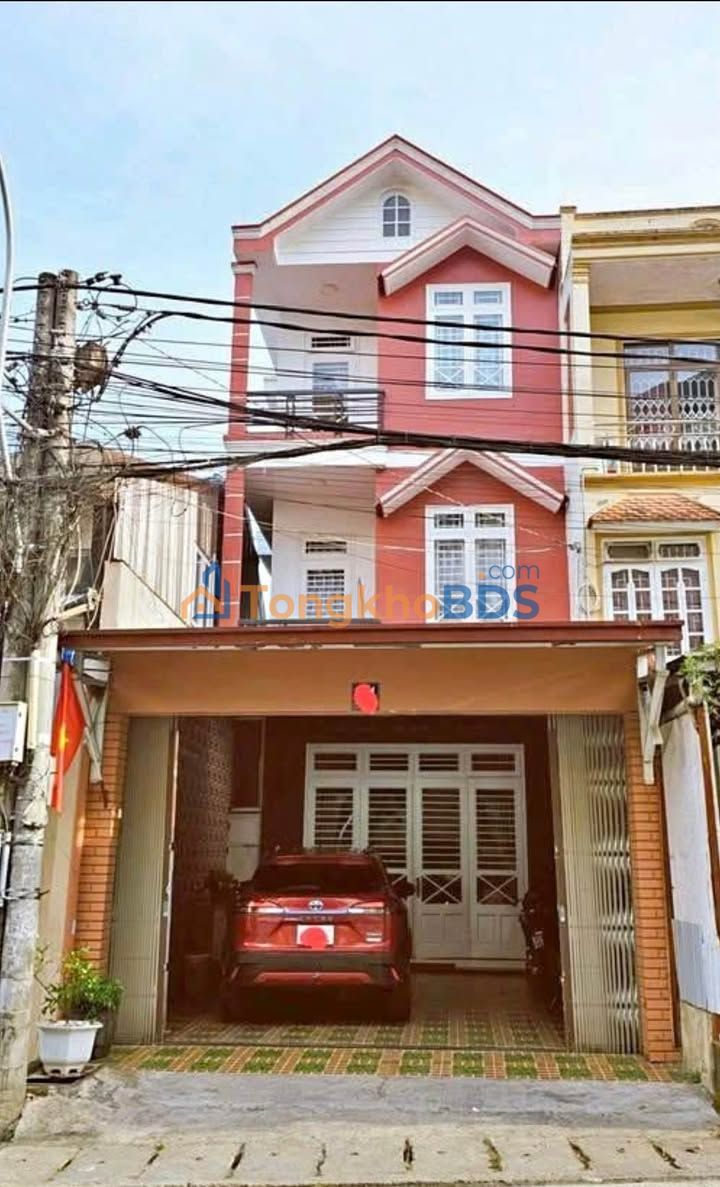 Nhà nguyên căn Đà Lạt Lê Thánh Tôn 20tr - Ô tô vào tận nhà