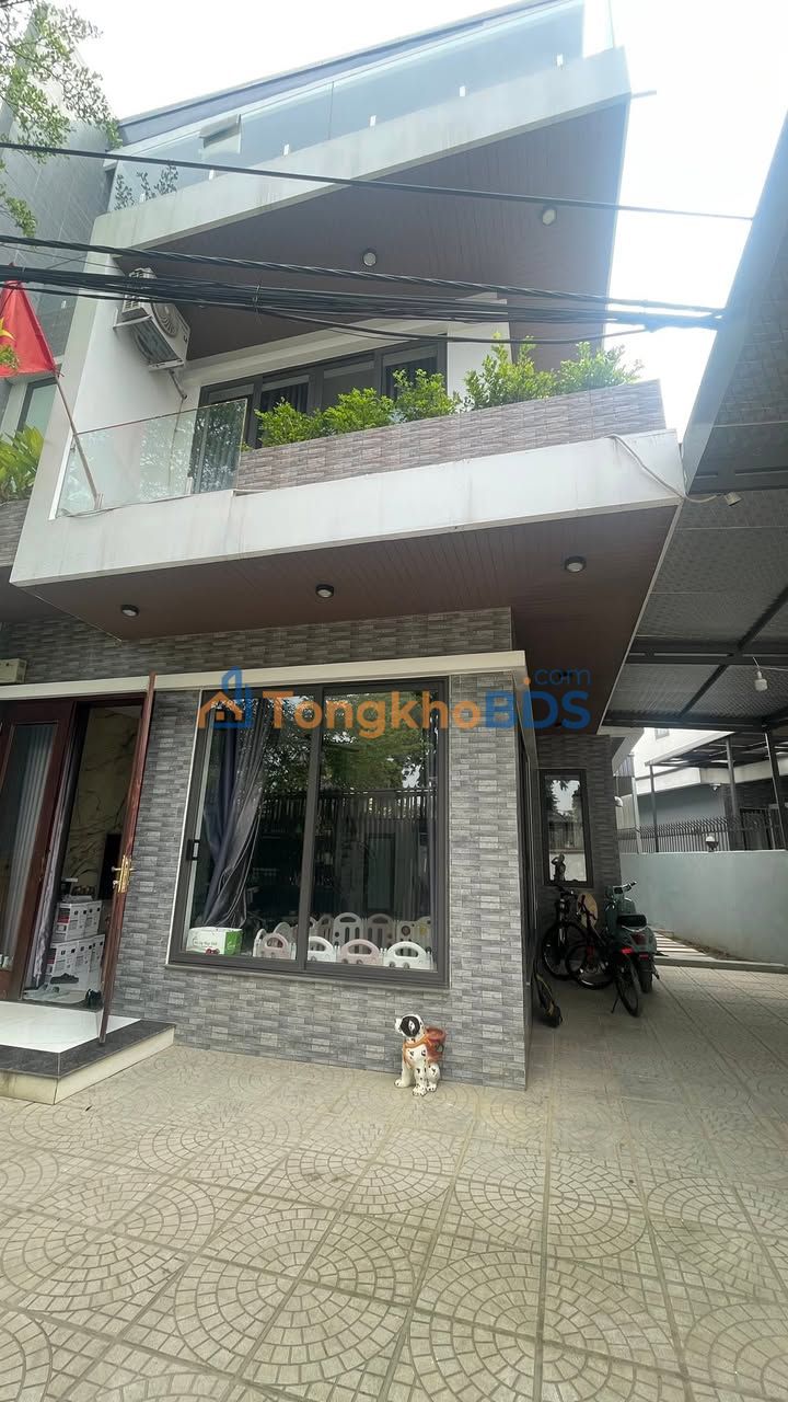 Biệt thự 3 tầng Gia Sàng 300m² - Full nội thất, sẵn sàng đón chủ mới