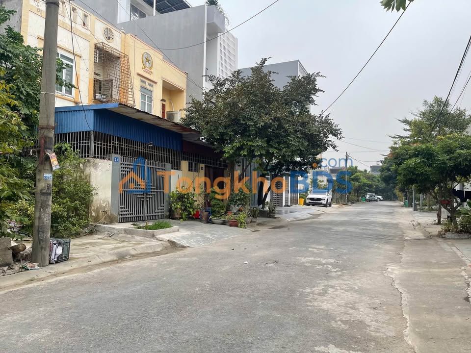 Townhouse Cách Hạ Nam Sơn 194m² 5.82 tỷ - Vị trí đắc địa