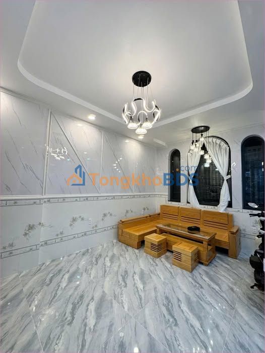 Nhà nguyên căn Lữ Gia Đà Lạt 300m² 35 tr/tháng - Sẵn sàng ở ngay