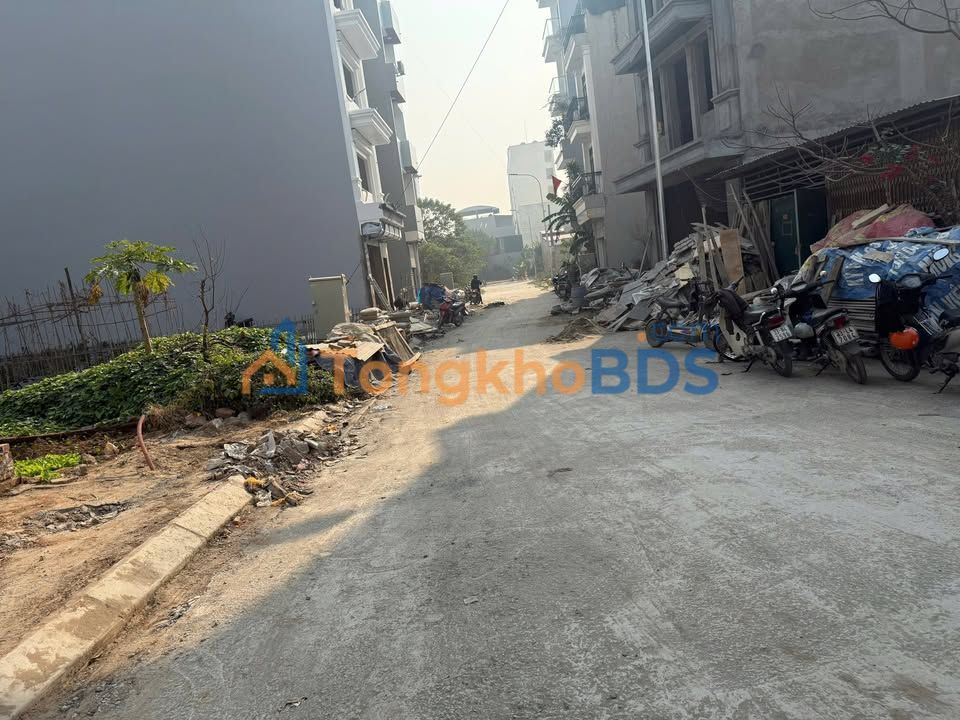 Đất dịch vụ Trạm Trôi Hoài Đức 5.5ha 8 tỷ - Đường to ô tô