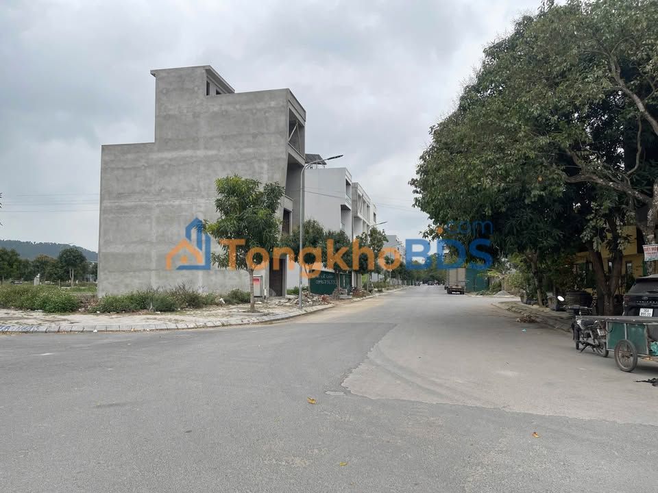 Nhà phố Phường Phú Sơn 72m2 6.4 tỷ - Mặt tiền kinh doanh