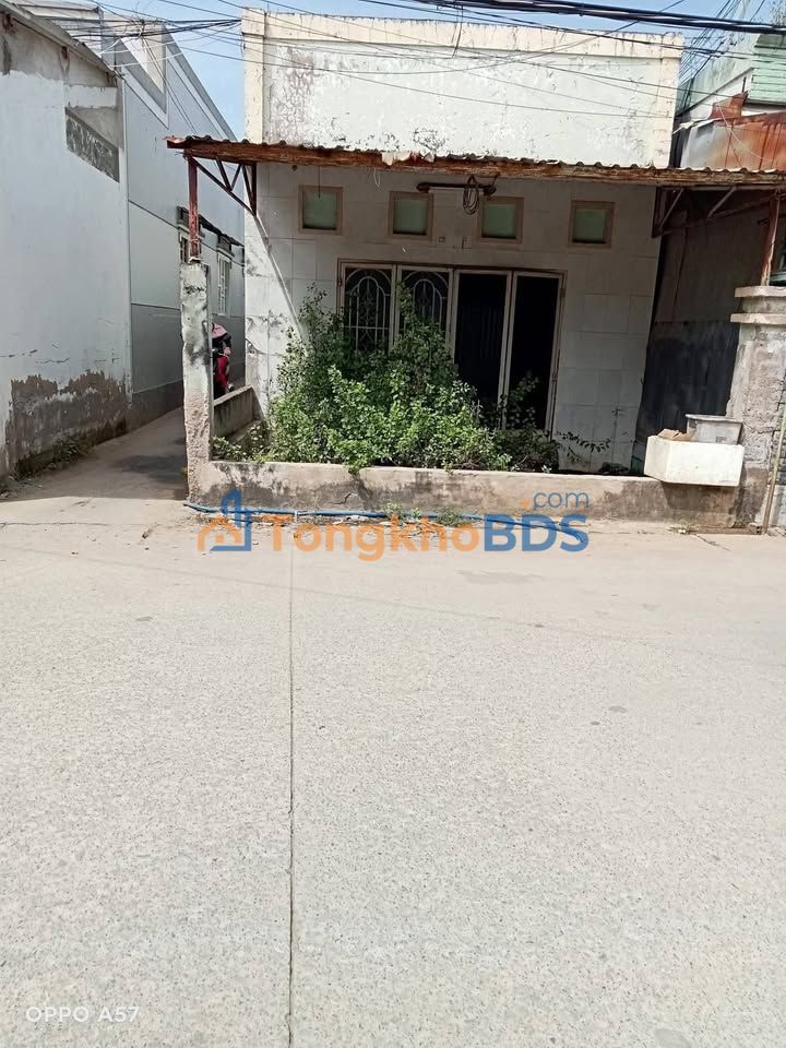 Đất thổ cư 99m² Bình Thắng Bình Đại 900 triệu - Đường to ô tô