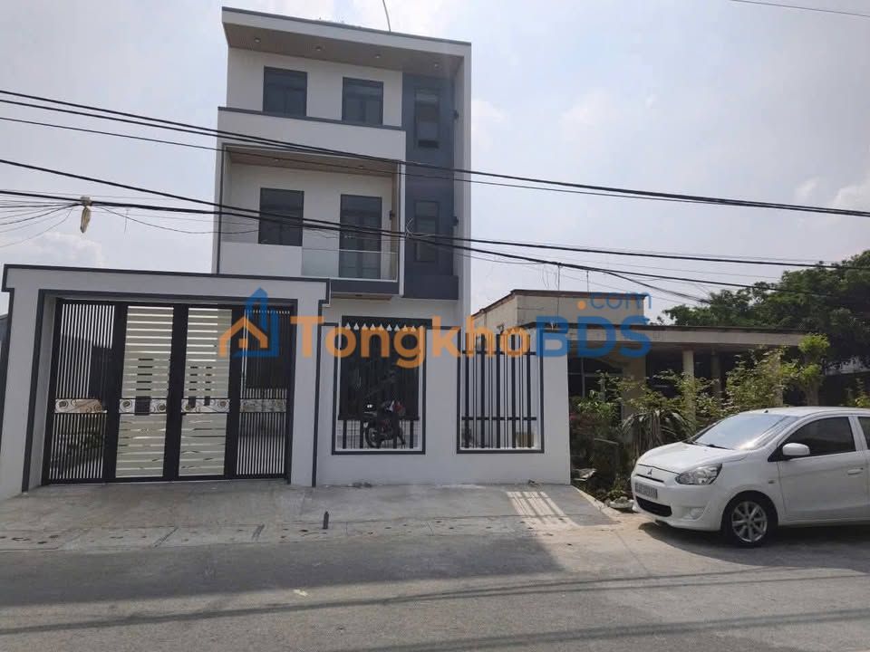 Nhà nguyên căn Phước Vĩnh An 300m² 15 triệu - Ô tô vào nhà