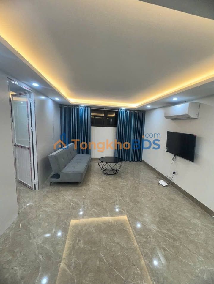 Căn hộ Hoàng Minh Đạo Long Biên 7 triệu - View đẹp sẵn ở