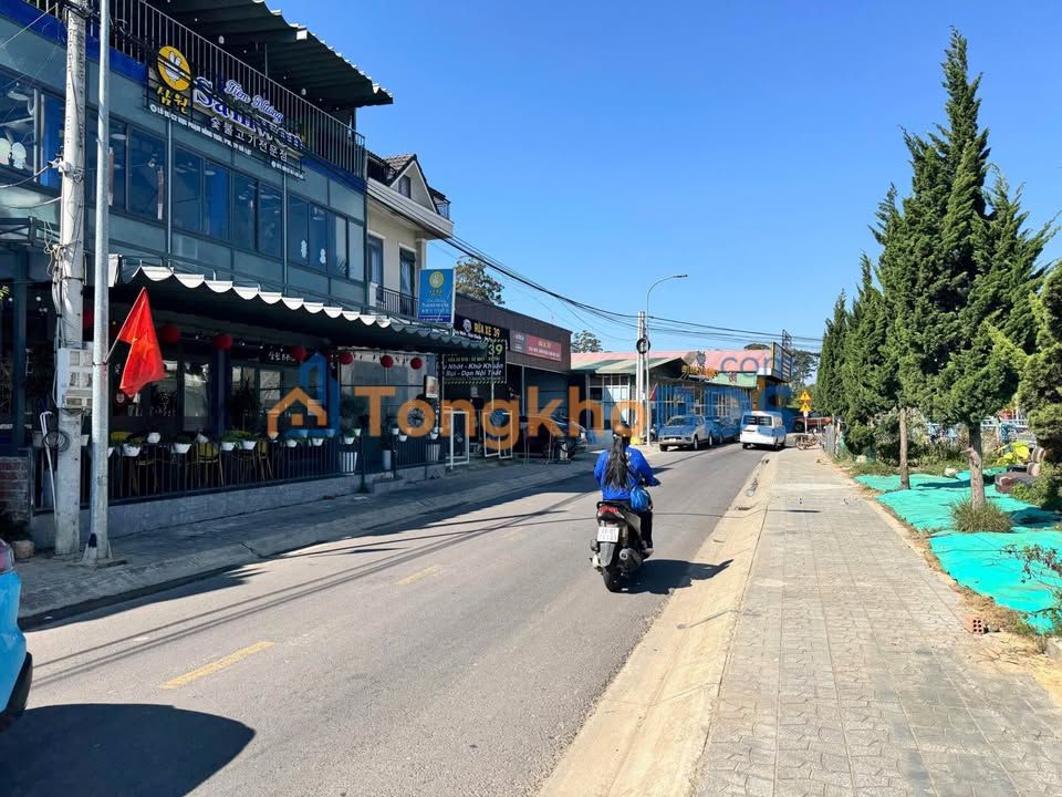 Mặt bằng Phạm Hồng Thái 350m² 45 triệu - Mặt tiền KD