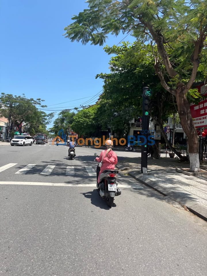 Nhà Nguyễn Văn Linh 8 triệu/tháng - Sẵn sàng ở ngay