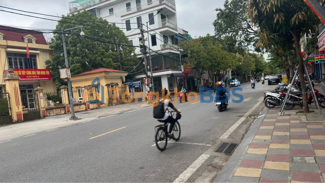 Nhà mặt phố Trần Hưng Đạo Thái Bình 77m² 12 tỷ - Mặt tiền kinh doanh