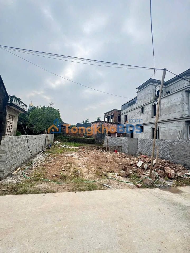 Đất nền Yên Nam 97m² giá 2.4 tỷ - Đầu tư tiềm năng