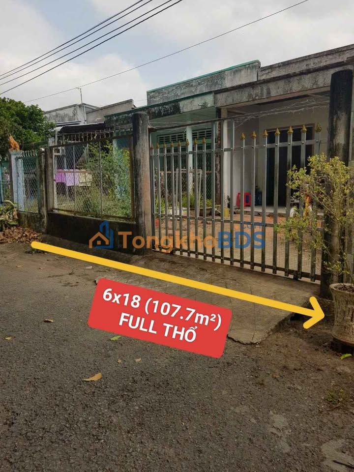 Nha rieng Song Phu 108m2 590 trieu - Chinh chu san sang o