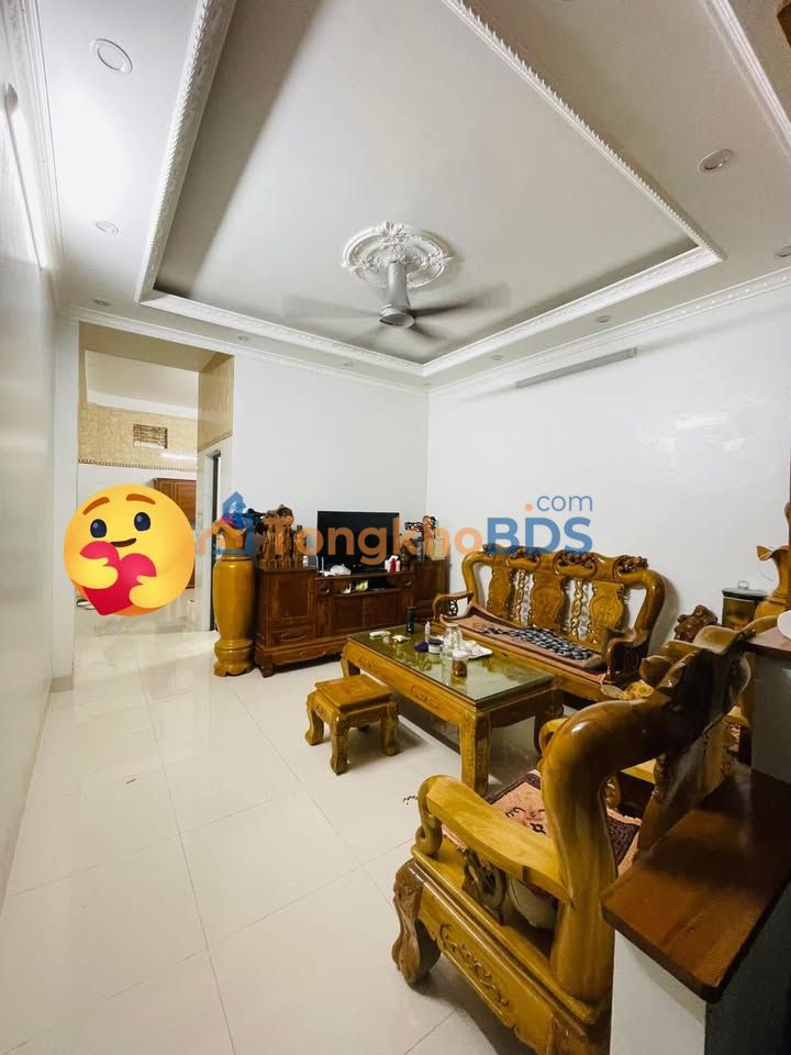 Nhà riêng Minh Khai Ngõ Lý Tự Trọng Hà Giang 3 tỷ - Ô tô vào nhà