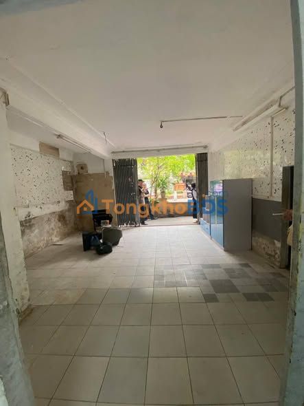 Bán Gấp Căn Tập Thể Vĩnh Hồ Tầng 1 - Kinh Doanh Đắc Lợi 85m²