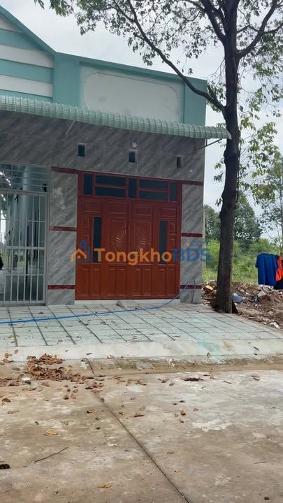 Nhà trọ mới trên đường ĐT 741, Thới Hòa, 300m² - Cho thuê hoặc bán gấp