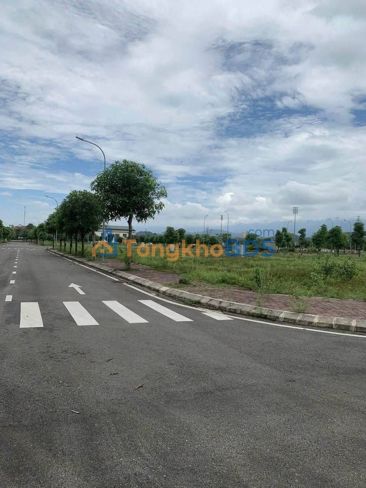 Đất nền Thị trấn Tân Lạc 108m² - Sổ đỏ chính chủ