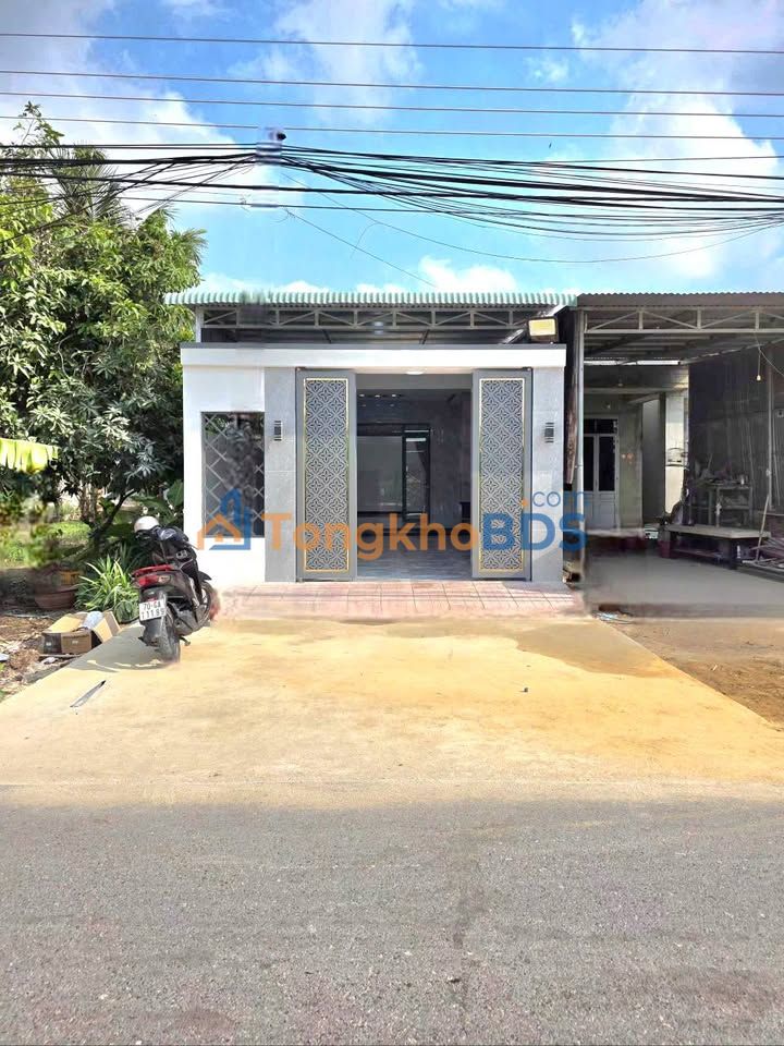 Nhà mặt tiền Tây Ninh 215m² 1.81 tỷ - Mặt tiền kinh doanh