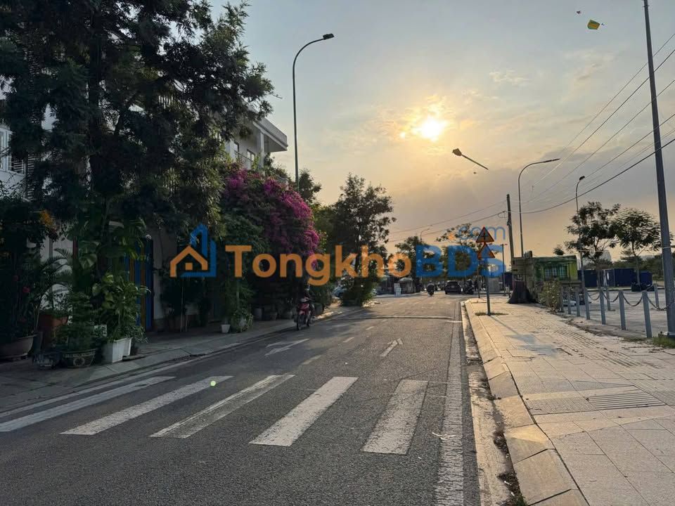 Nhà phố Global City Đỗ Xuân Hợp 100m² 21 tỷ - Chính chủ bán