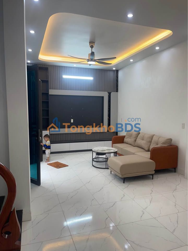 Nhà 3 Tầng 40m² Phú Khánh, Thái Bình - Sổ Đỏ, Ô Tô Tránh