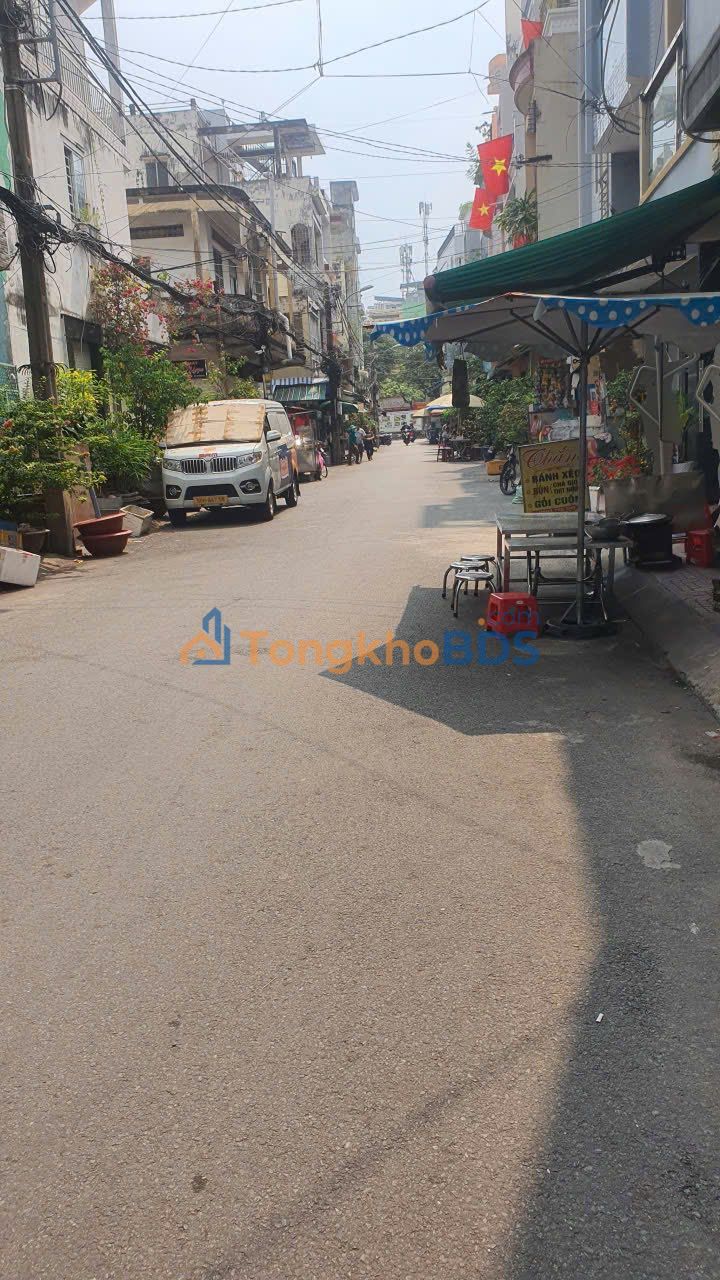 Nhà Phường 16, Quận 11 - 4.15x13m, 3 Tầng, Sổ Hồng Chính Chủ