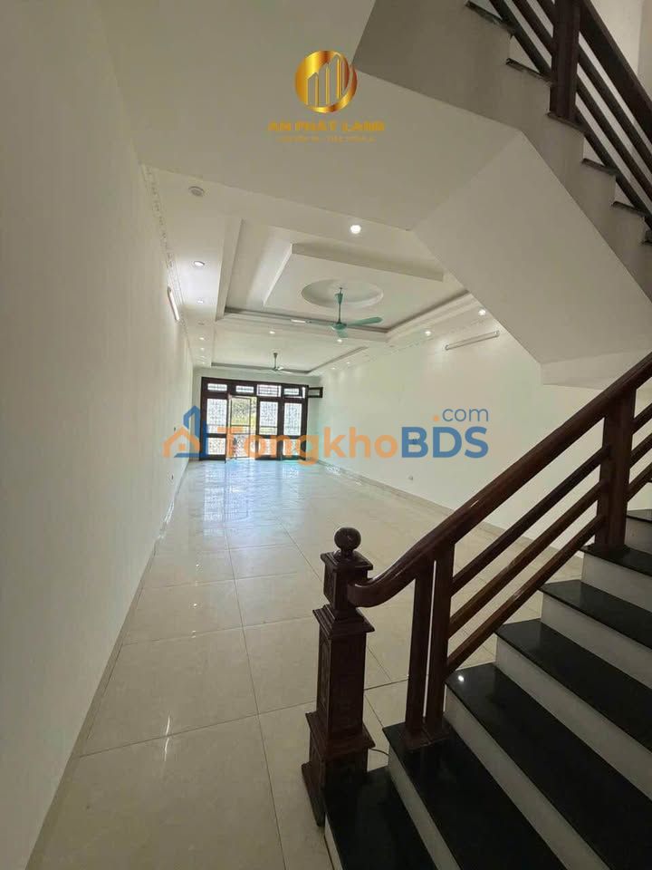 Nhà phố Lê Lợi 95m² 7 tỷ - Chính chủ bán gấp sẵn sàng ở ngay