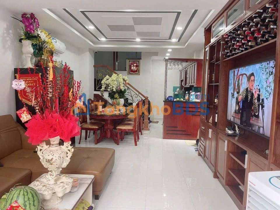 Nhà Nguyễn Thượng Hiền 42m² 9.25 tỷ - Ô tô vào tận nhà
