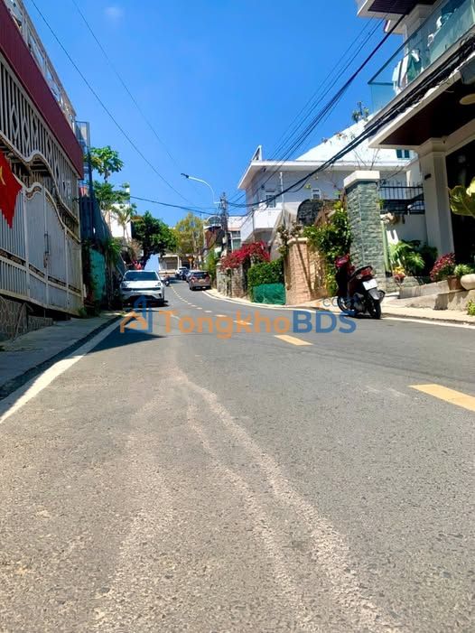 Nhà mặt tiền Kim Đồng Đà Lạt 80m² giá 11 triệu - Sẵn sàng ở ngay