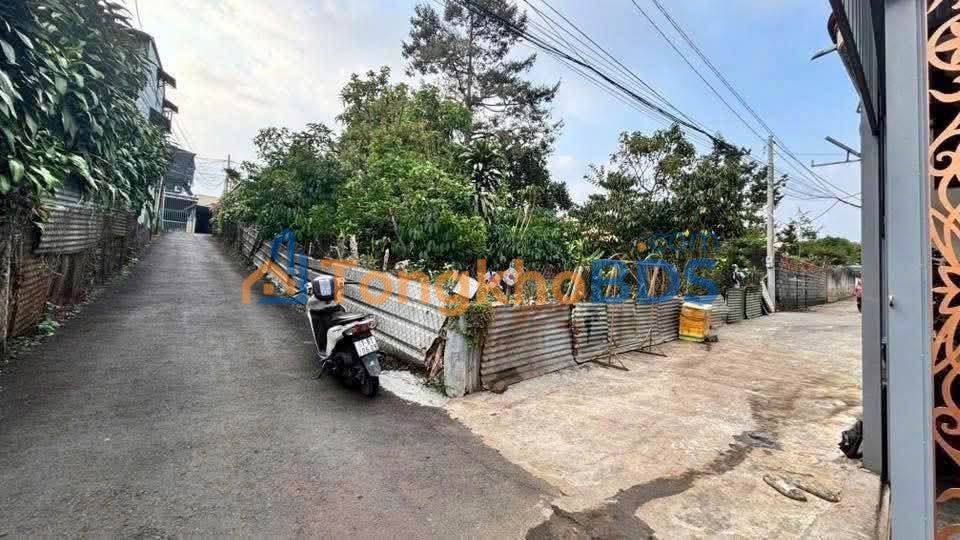 Đất Lô Góc 300m² Trần Quốc Toản, Bảo Lộc - Sổ Thổ Cư, Giá 3.4 Tỷ