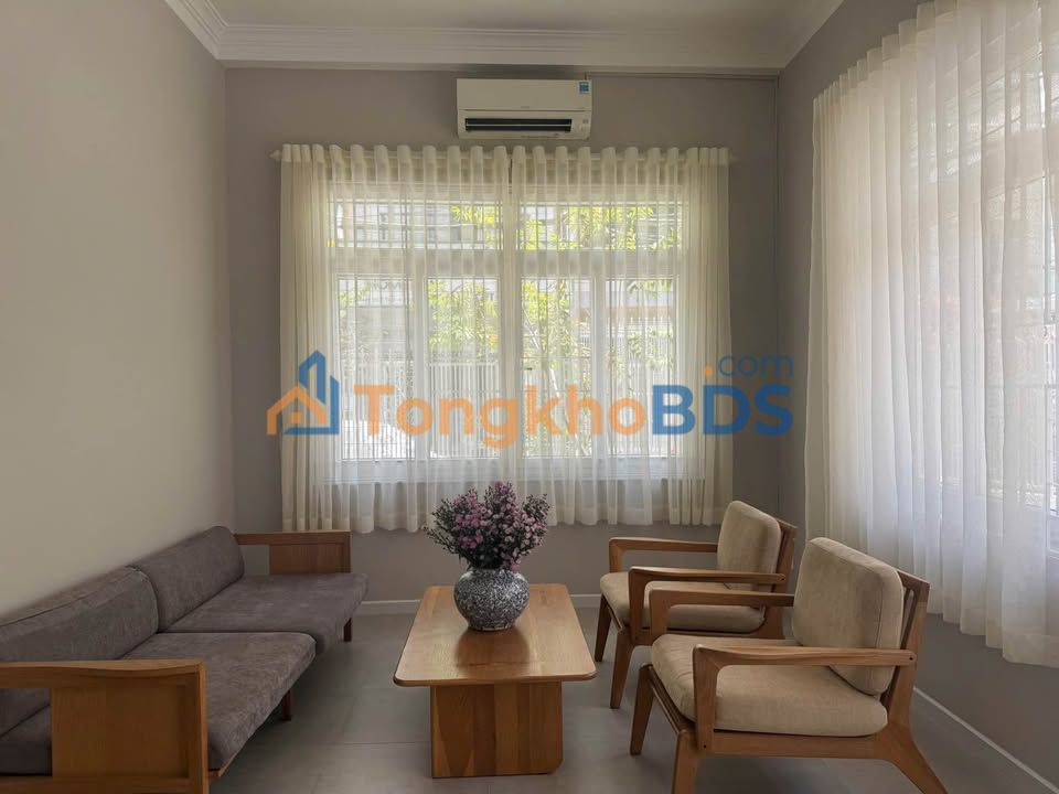 Nhà 3 tầng Biệt Thự Nha Trang 25 triệu - Sẵn sàng ở ngay