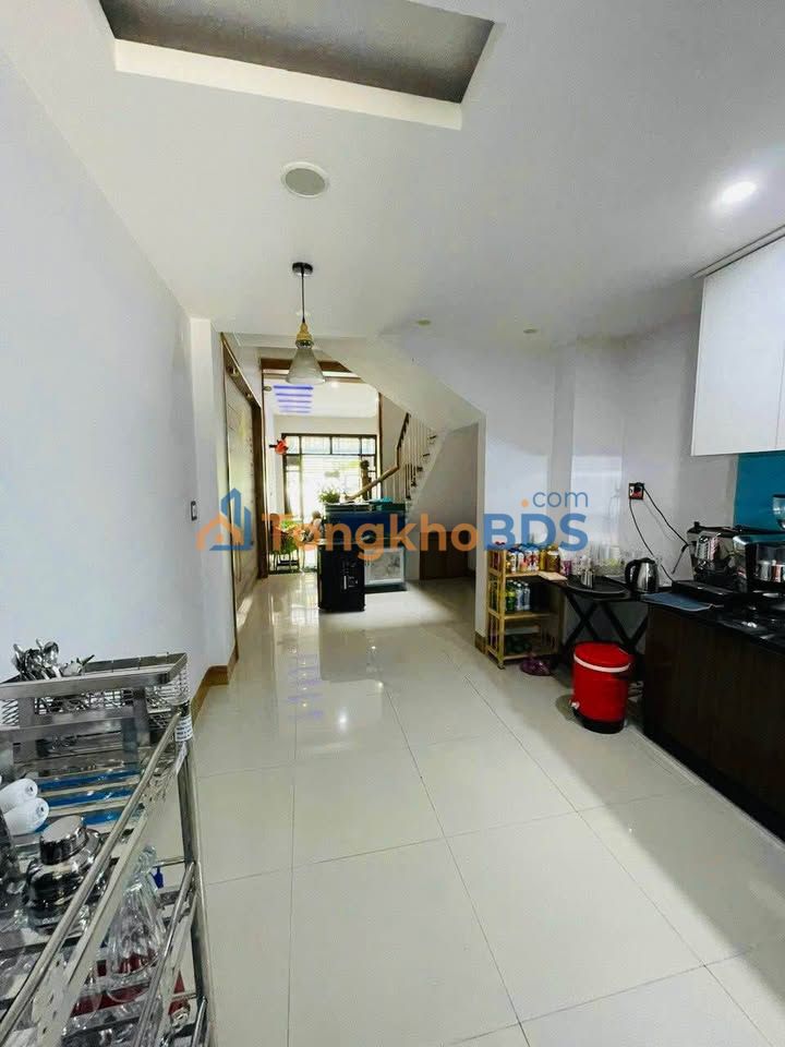 Nhà Nguyễn Tất Thành 72m² - Mặt tiền kinh doanh